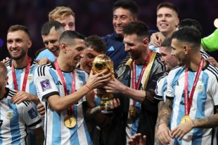 Messi must play in the 2026 World Cup, says Di Maria